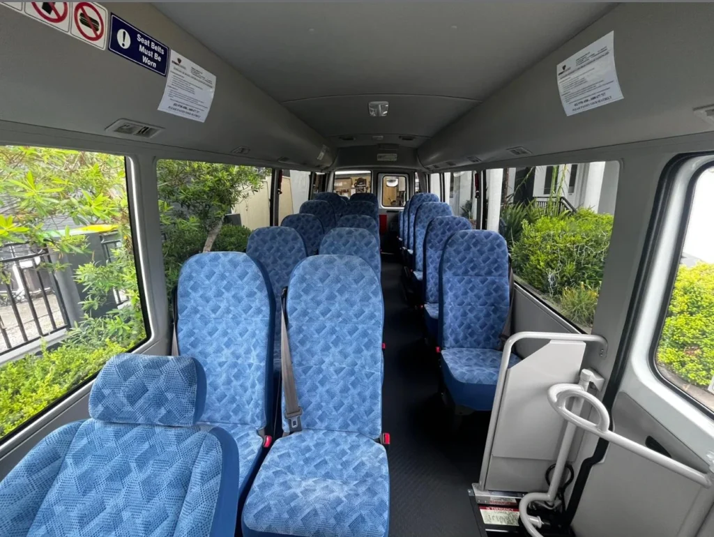 24 seater bus